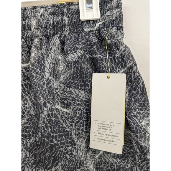 Running Shorts Athletic Shibori Marble Mid Rise 3 in Inseam All in Motion Gray S - Picture 7 of 12